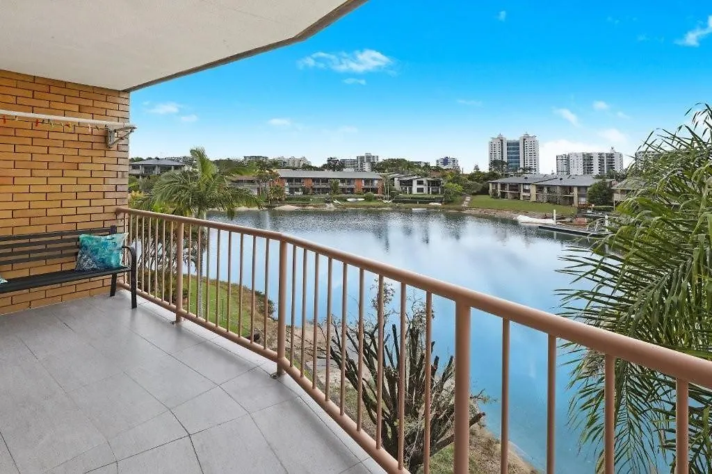 Canal 7 - On The Mooloolaba Canal